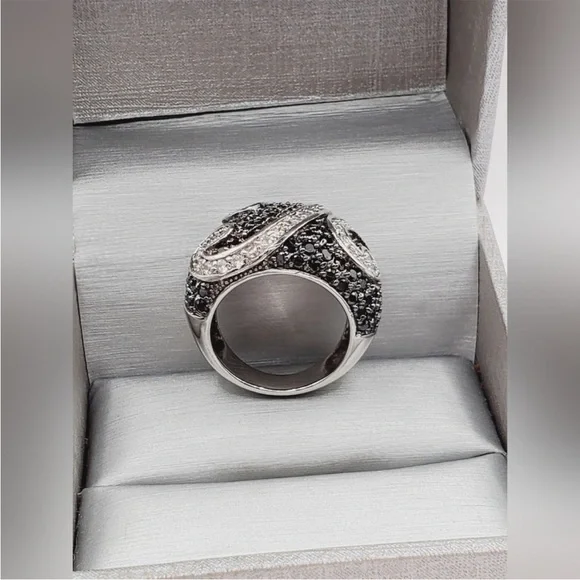 Black & White Diamond Simulant 925 Sterling Silver Rhodium Statement Design Ring - Picture 2 of 6